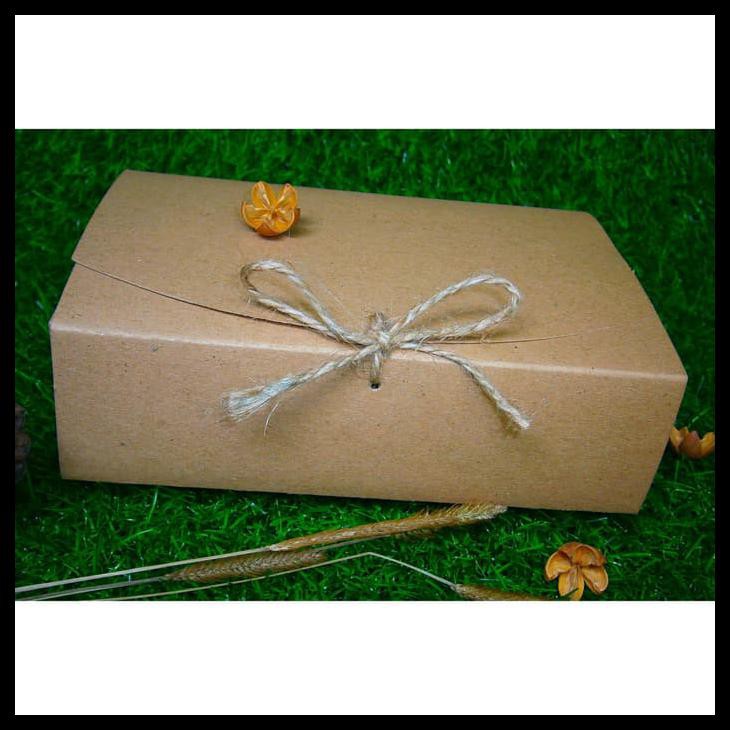 

Terpopuler Box Persegi,Bahan Brown Kraft 280 Gr Ukuran 17 X11,5 X 5Cm Plus Tali