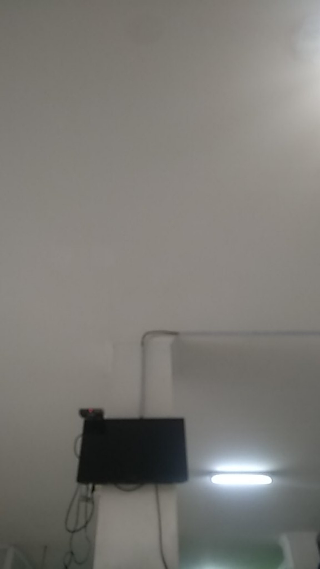 Breezy Pelicin Dan Pewangi Pakaian