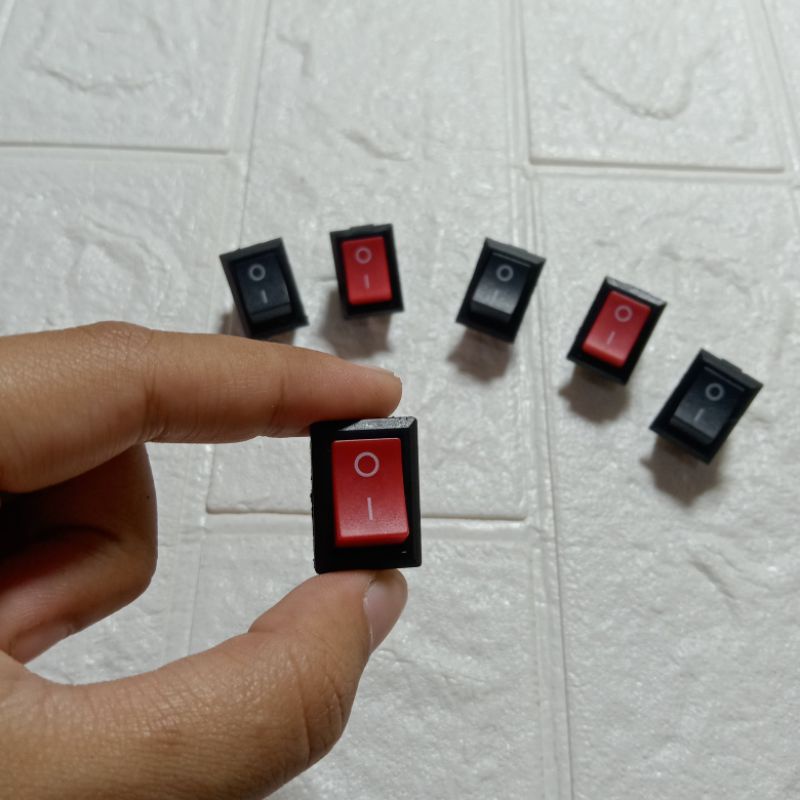 SAKLAR SWITH HITAM MERAH 2 KAKI 2 PIN ON-OFF