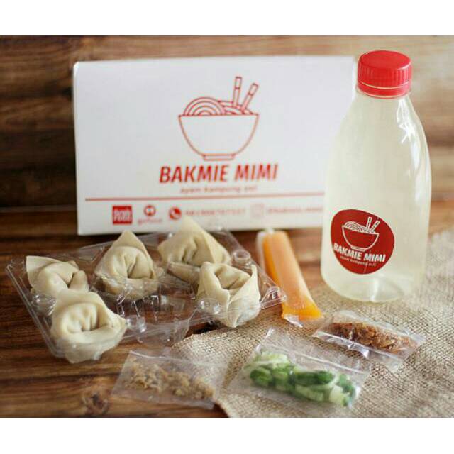 

Pangsit Rebus - Frozen Pack (isi 5pcs) by Bakmie Mimi