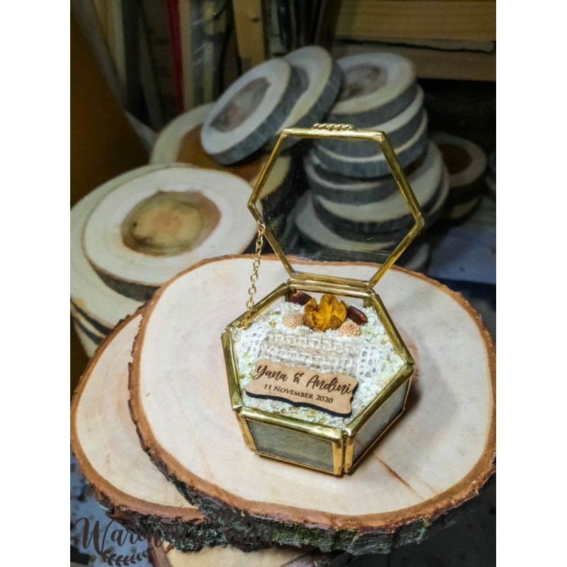 Ring box tempat cincin mini  kuningan kaca beserta hiasan  