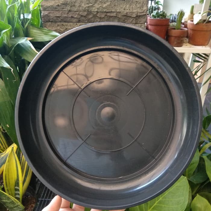 Tatakan Pot 25 cm Hitam