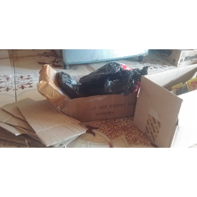 

paking tambahan kardus dan bamble warb semua barang