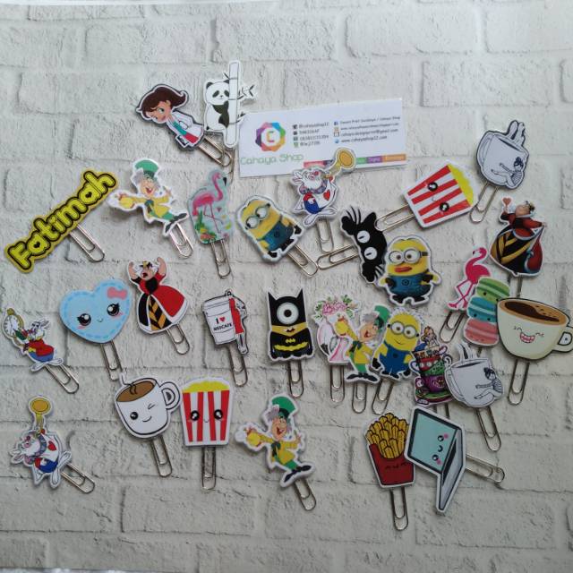 

Paper Clip / Klip Kertas / Trigonal Clip Karakter Lucu