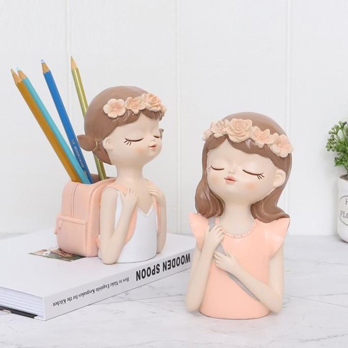 

Triple W Cute Girl Brush Holder Tempat Kuas Pen Pensil Organizer Meja BERKAH