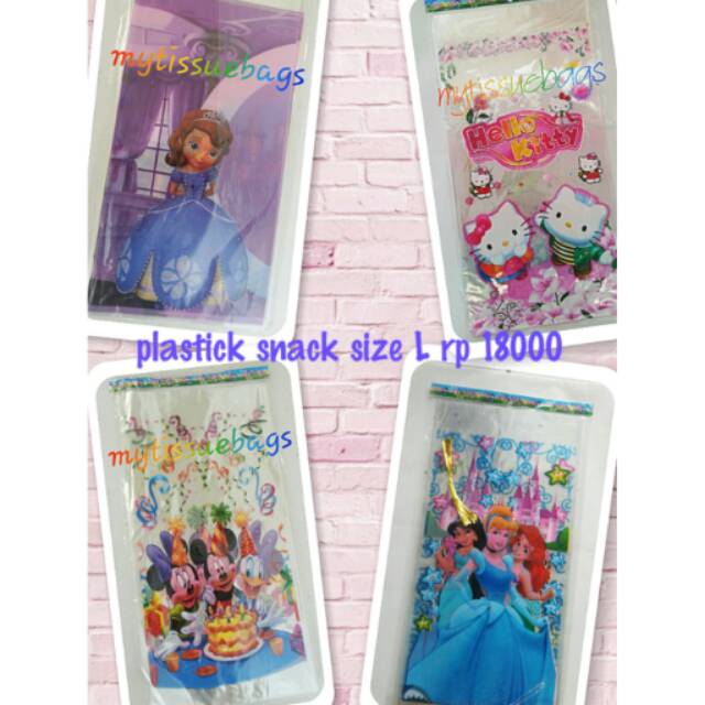 

Souvenir ulang tahun,plastik snack size L