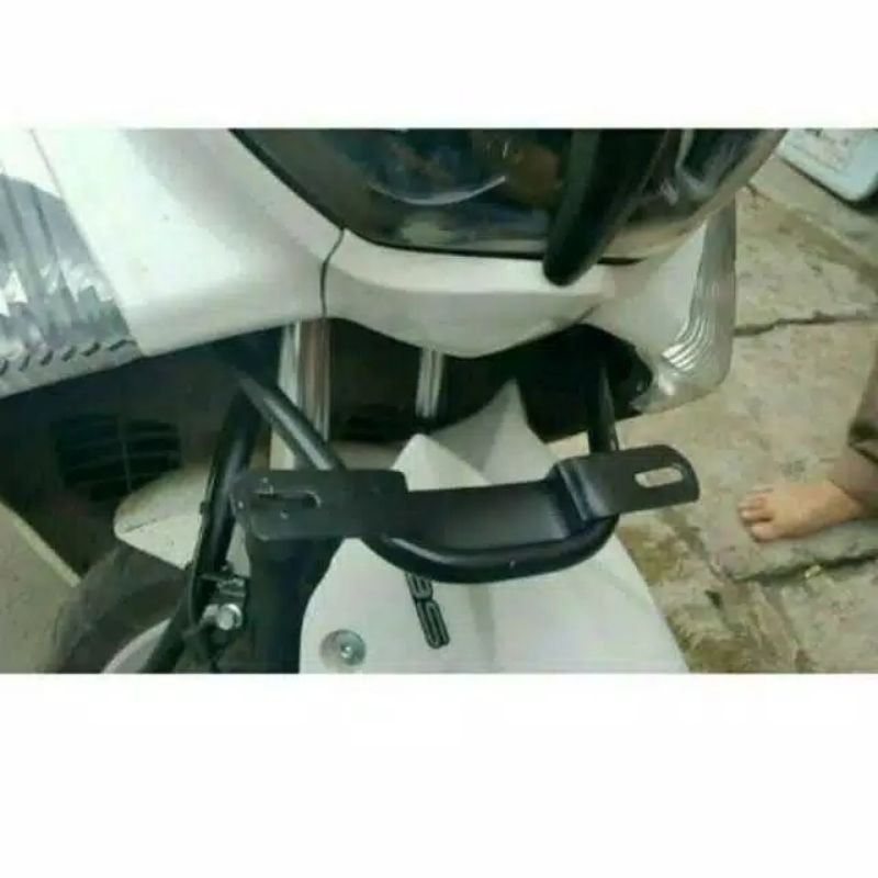 BRACKET BREKET PLAT NOMOR NO NMAX KUMIS / BRECKET PLAT KUMIS YAMAHA NMAX