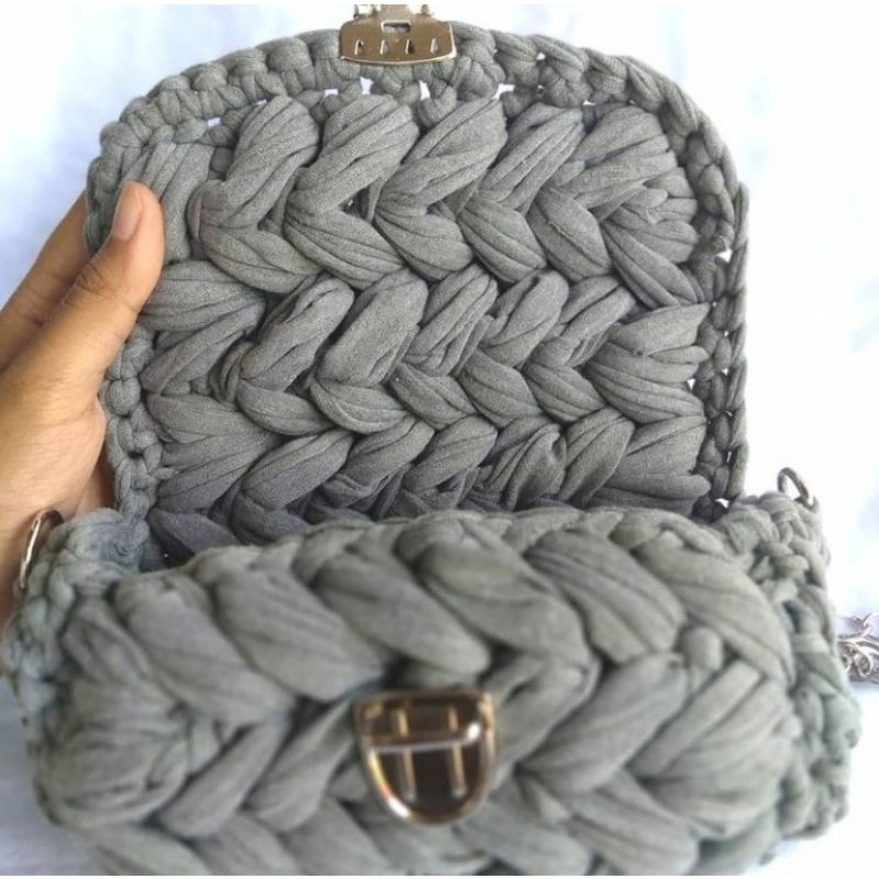 tas slempang rajut tyarn