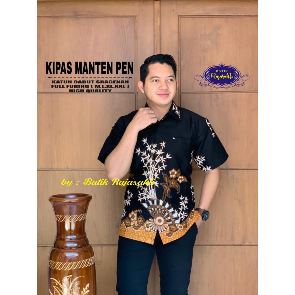 KIPAS MANTEN 2 RAJASAKTI KEMEJA BATIK SOLO PRIA LENGAN PENDEK LAPIS FURING ATASAN BATIK PREMIUM MODERN KATUN HALUS BAHUWIRYA  BANAMITRA BANAMITRA PUTIH BANGSAWAN BAYU PUTRA BERLIAN BIRU BHARATAYUDA BIMASENA BIRENDRA BIRU INDAH BRAHMAKERTA BRAHMAKERTA MERA