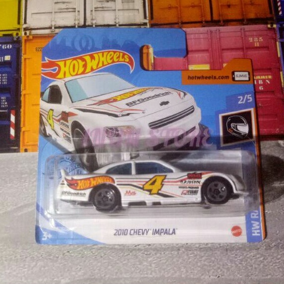Diecast Mobil Hotwheels 2010 Chevy Impala 4 sports