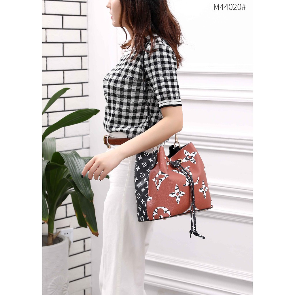 CK01 LV NEO NOE JUNGLE COLLECTION M44020 TAS WANITA TAS IMPOR