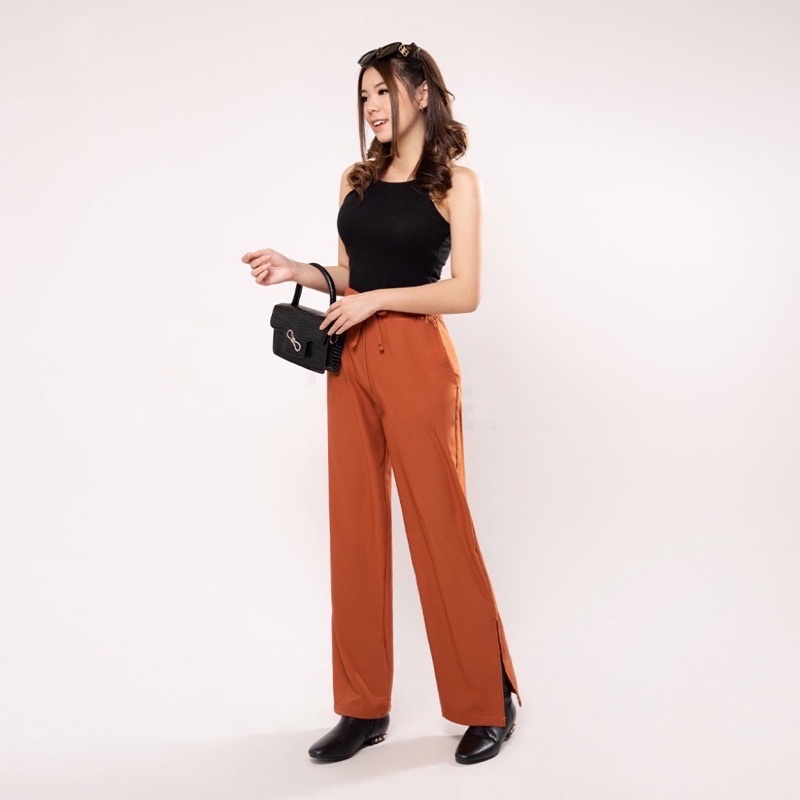 BEFAST - ZGW OOTD Celana Kulot MIJUN / Kulot Izzie Slit Loose Pant / Celana Panjang Kulot Wanita / Kulot Keluaran Terbaru 2022 / Celana Panjang Casual / Outfit Wanita Dewasa Kekinian / Celana Kulot Polos / Terlaris / Trendy