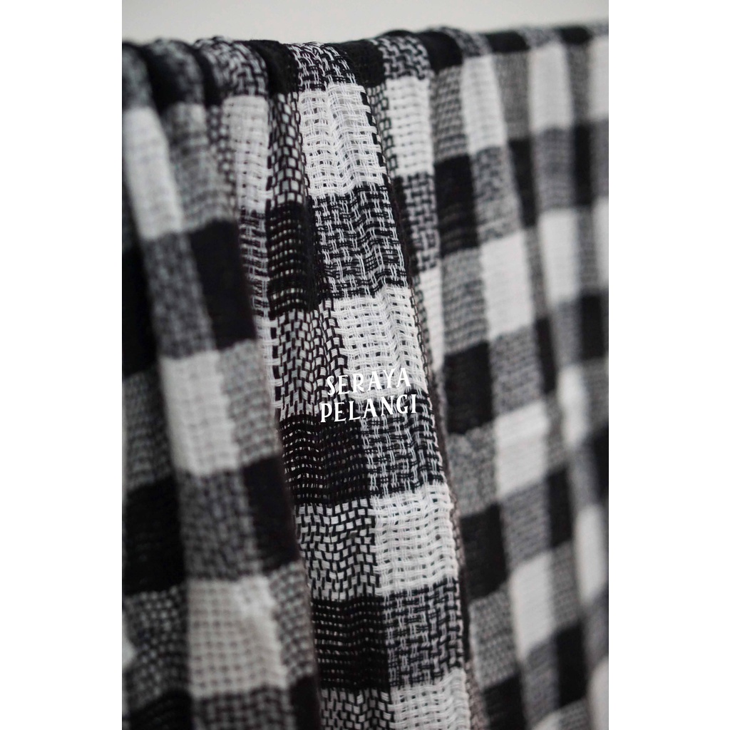 Selendang Rajut | Scarf | Syal | Shawl | Pasmina | Pashmina | Souvenir | Birthday Gift | Hadiah Ulang Tahun | Aksesoris Fashion Wanita Pria | Poleng | Catur | Kotak Hitam Putih | Grosir Murah | Unisex | Polos