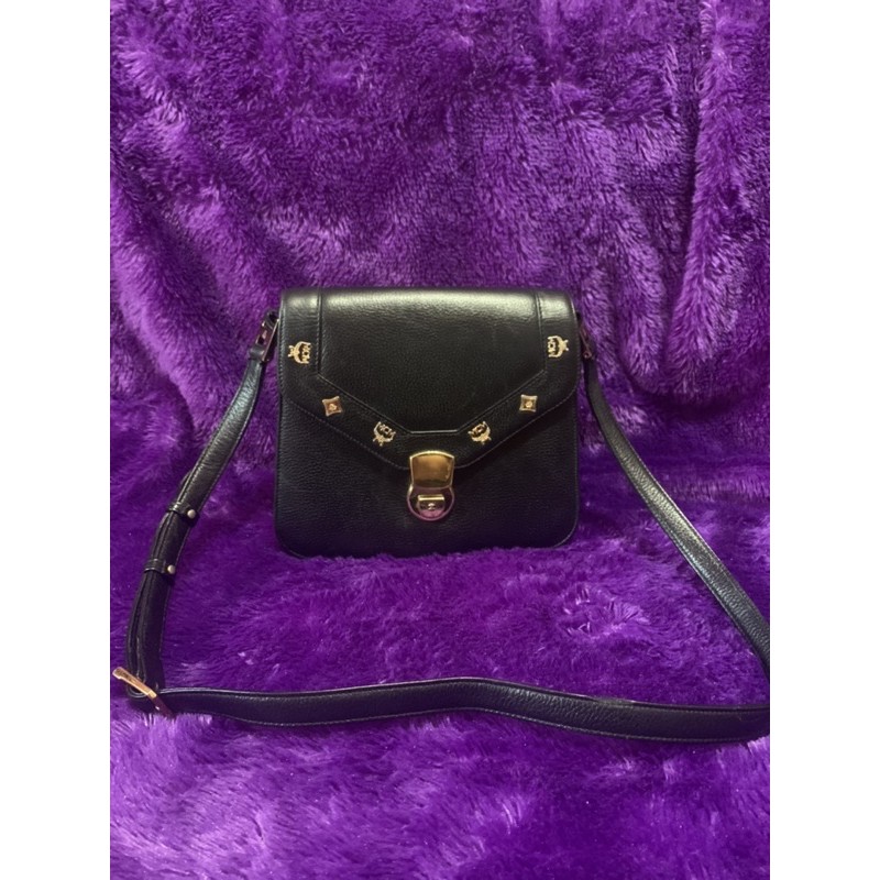 MCM sling bag authentic