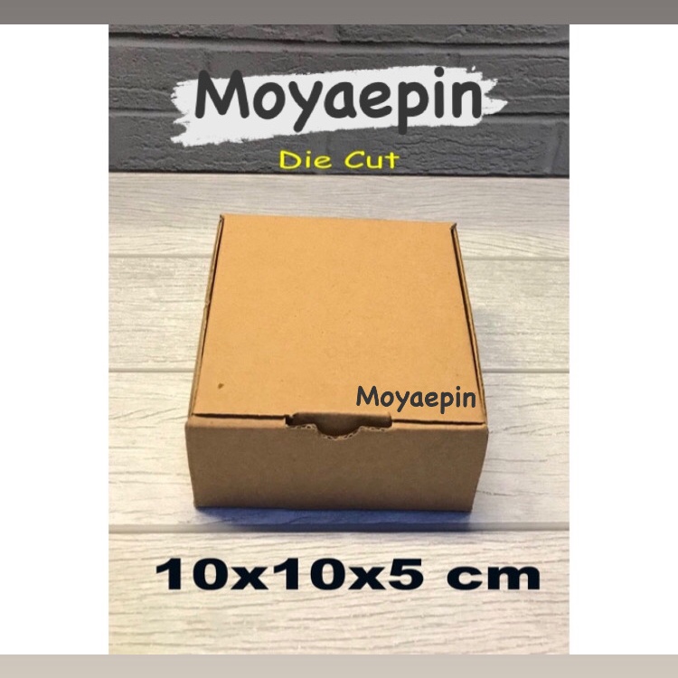 

kardus/karton/box uk. 10x10x5cm (Kardus Pizza)