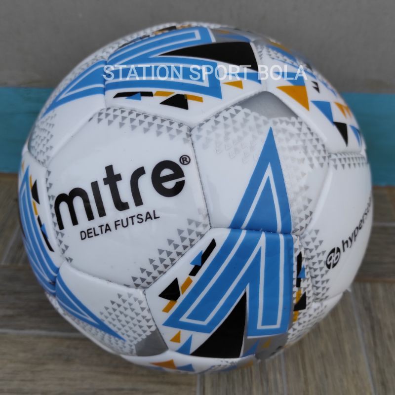 mitre delta futsal