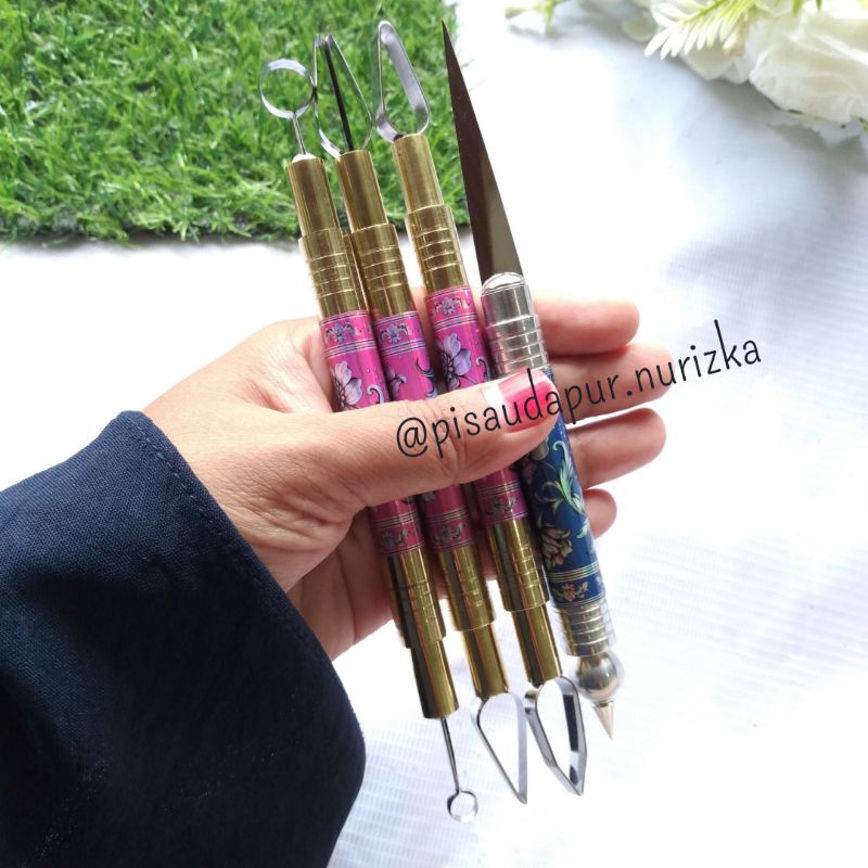 

PISAU CARVING THAILOOK | PISAU TARIK DAUN UKIR BUAH NAGA