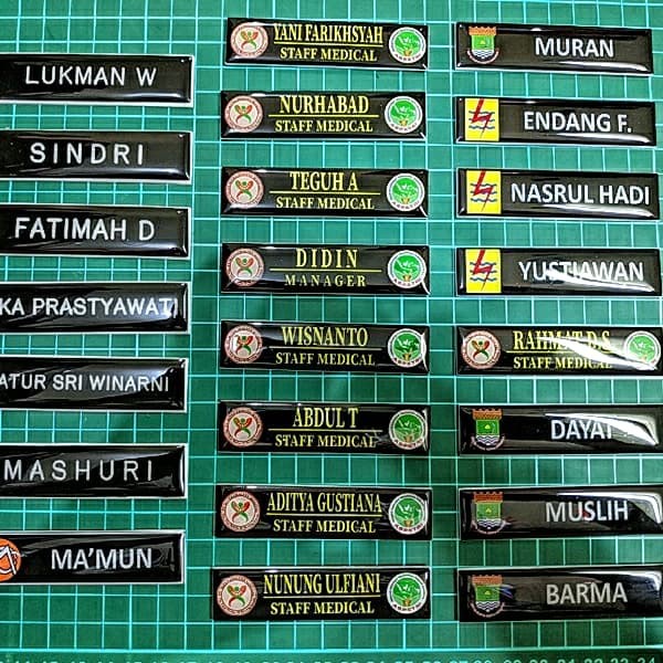 

ORGANIZER-DOCUMENT- NAMETAG NAMA DADA (PENGERJAAN CEPAT) - PENITI, RESIN -DOCUMENT-ORGANIZER.