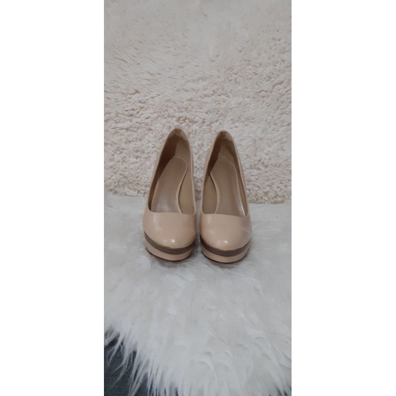 preloved heels Charles&keith ORI