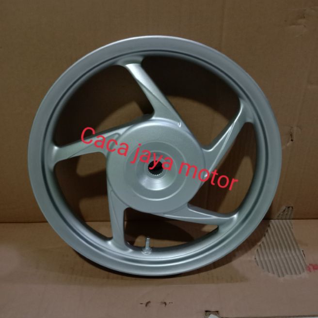 velg pelek racing belakang motor Honda Scoopy copotan original