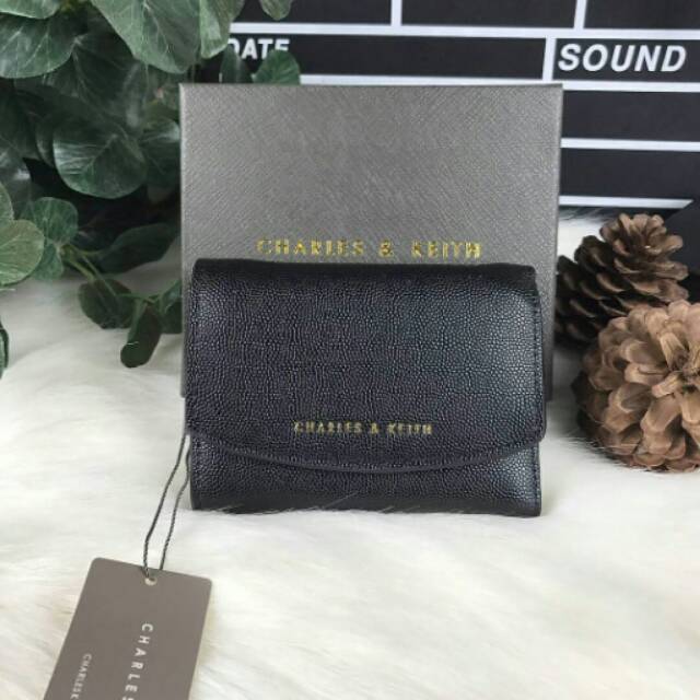 Charles and keith dompet mini original