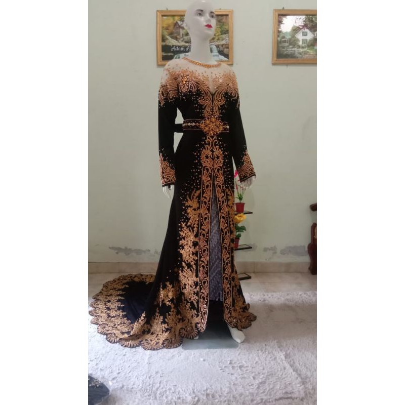 KEBAYA BLUDRU PENGANTIN ADAT JAWA