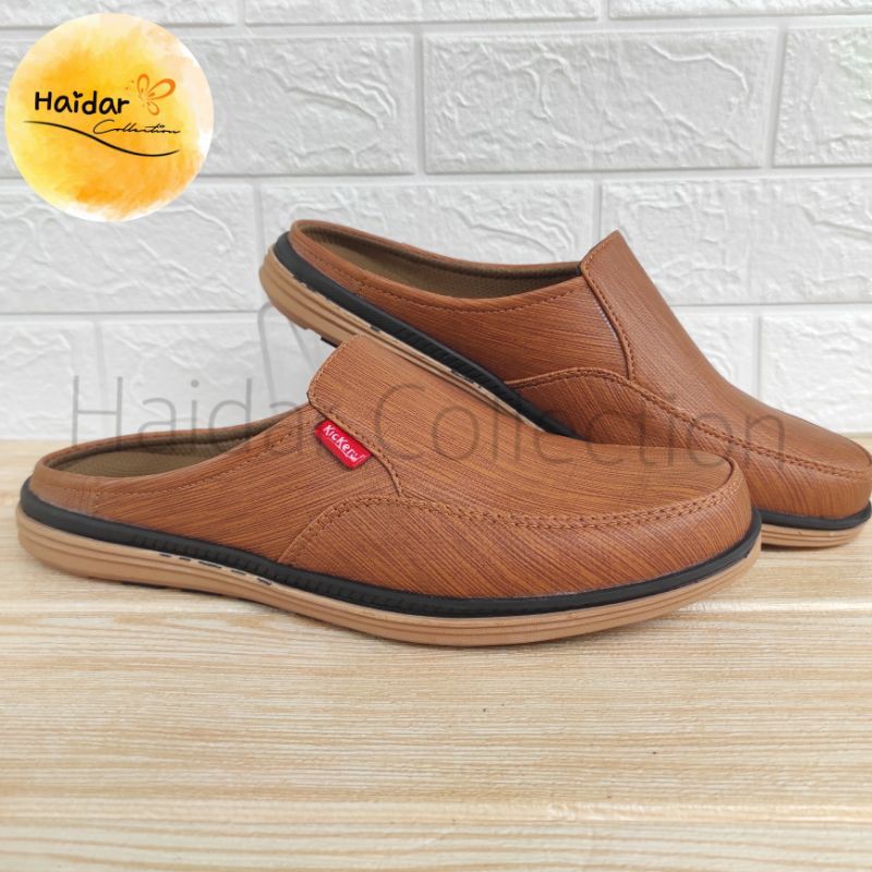 Selop Bustong Pria Slip On Kasual Cowok Karet Lentur Kulit Suede Sintetis