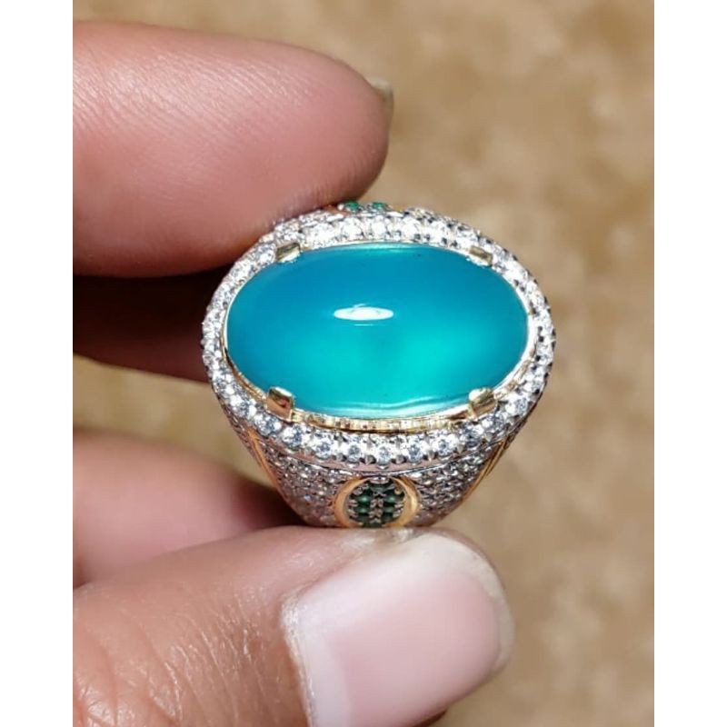 Bacan bluish