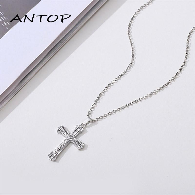 Kalung Rantai Dengan Liontin Salib Aksen Berlian Imitasi Gaya Retro Untuk Unisex