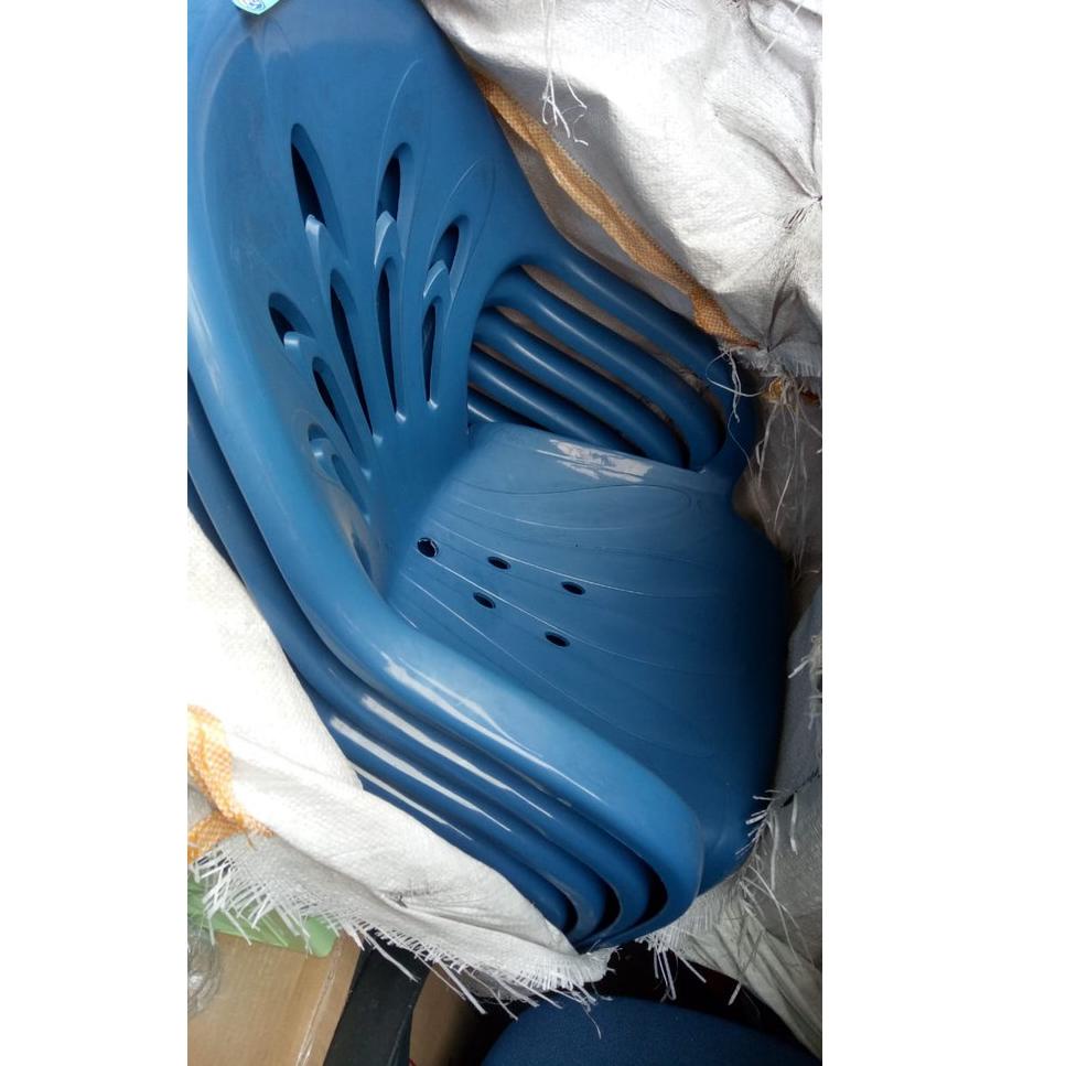 ➺ kursi plastik kursi sandar / kursi santai plastik murah ➶