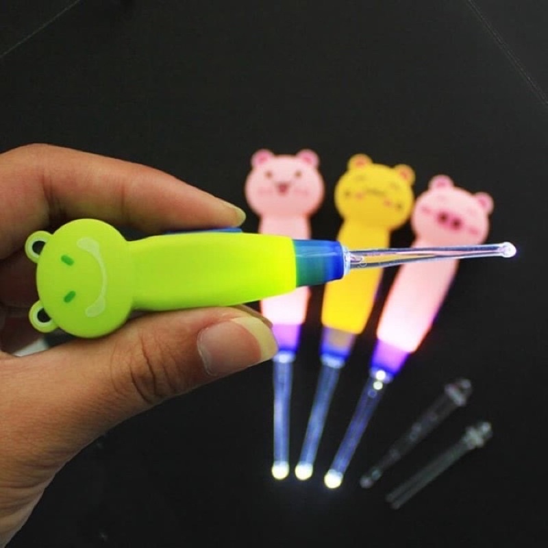 `ღ´ PHINKL `ღ´ Earpick Karakter LED boneka lucu korek kuping pembersih telinga dengan senter lampu