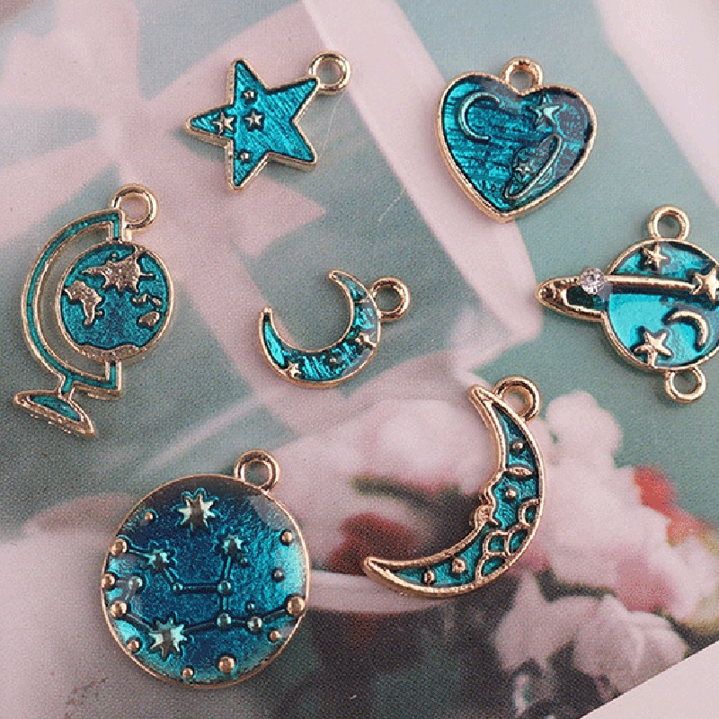 10pcs / Set Liontin Enamel Alloy Seri Universe Untuk Kerajinan Perhiasan Charms