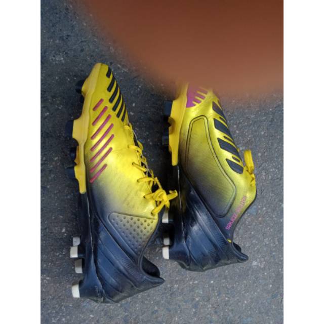 Sepatu Bola Adidas Predator LZ Original