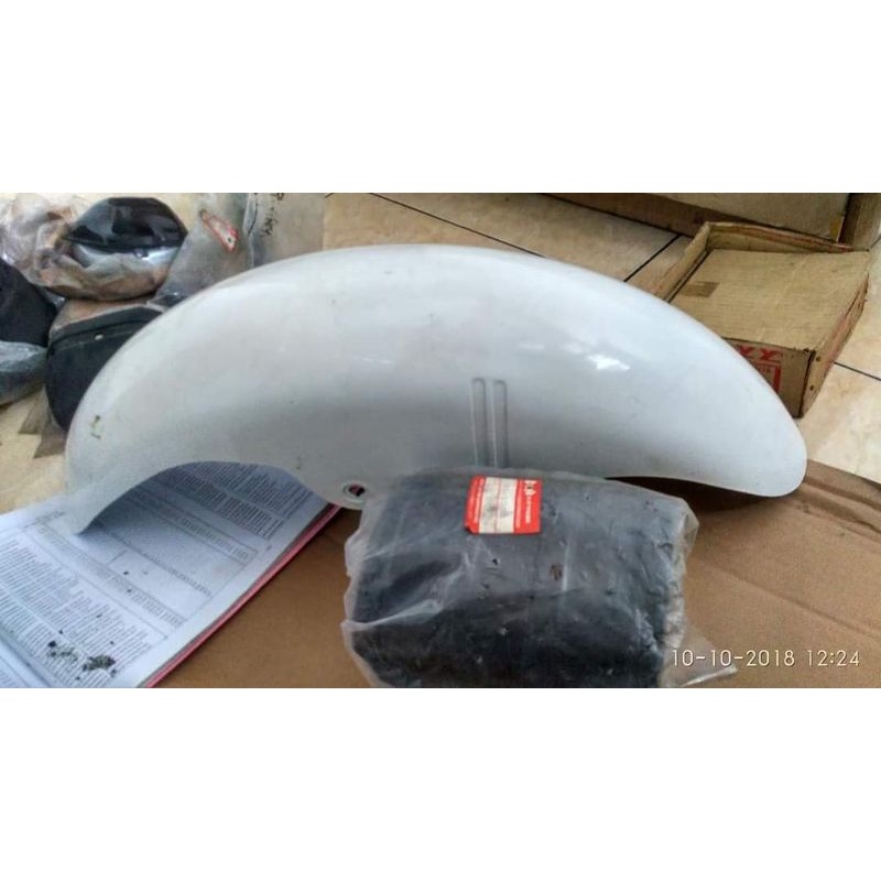 spakbor breket spakbor suzuki gsx 750 police