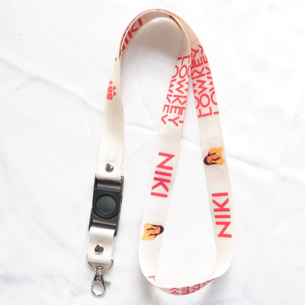 

Landyard Niki Lowkey