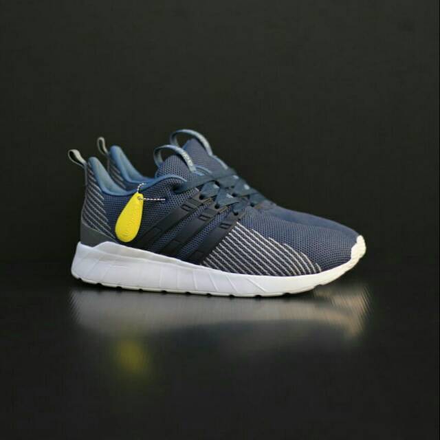 adidas questar flow shoes
