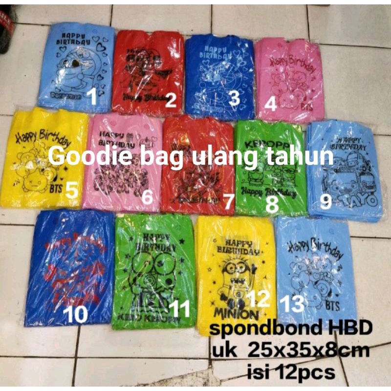 

TAS ULANG TAHUN BAHAN SPOUNDBOND/GOODIE BAG UK.25x35x8cm