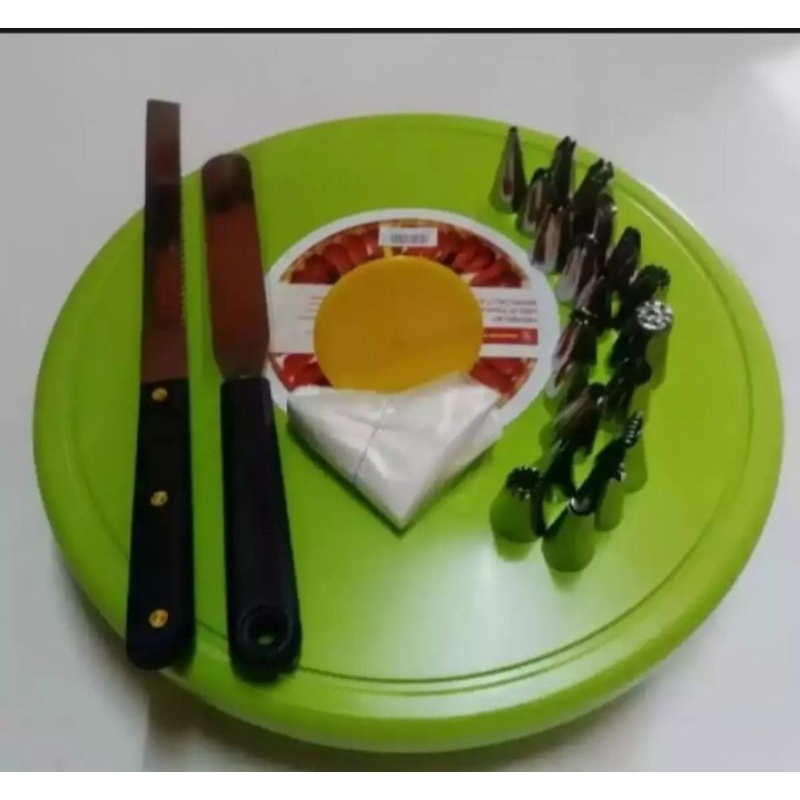 Alat penghias kue/Set dekorasi kue ulang tahun/Meja putar hias kue/Pisau roti Spatula. Spuit penghias kue/Paku mawar/Plastik segitiga