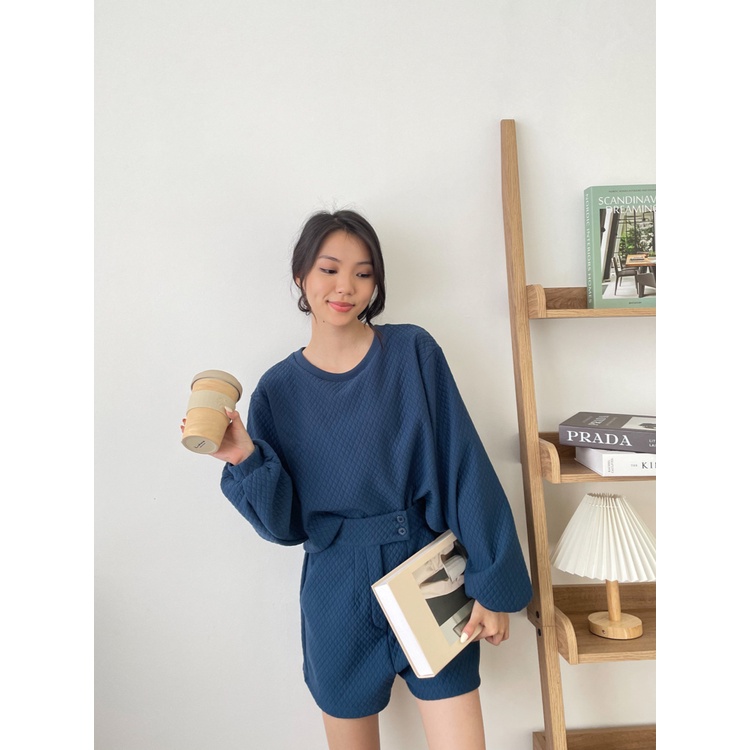 Kadaka T-0394 Sweater Crop Premium Cotton Emboss