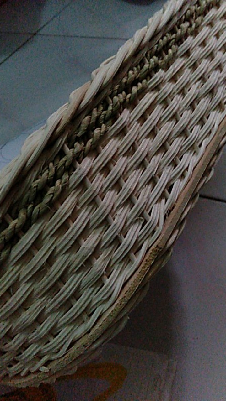 Anyaman Putih Model Kotak Isi 2 Pcs