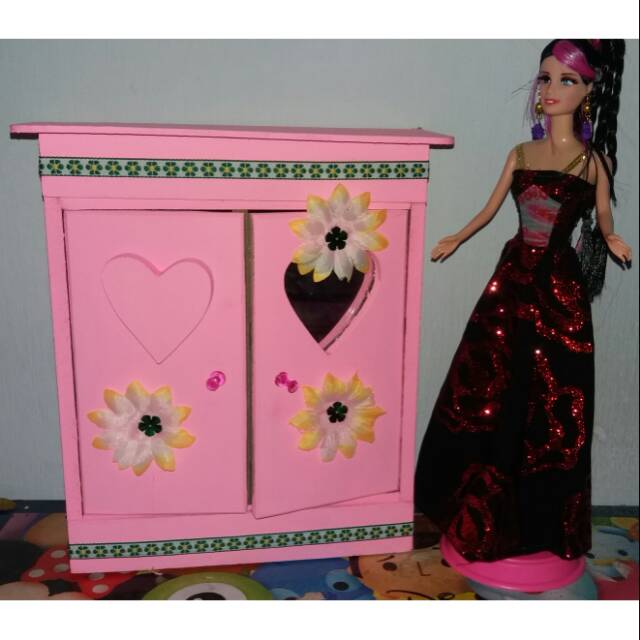 LEMARI DAN MEJA RIAS KAYU