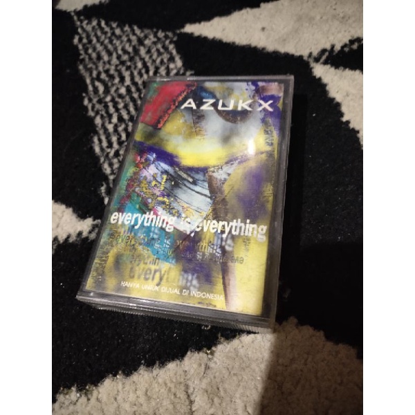 kaset pita azukx / everything is everything