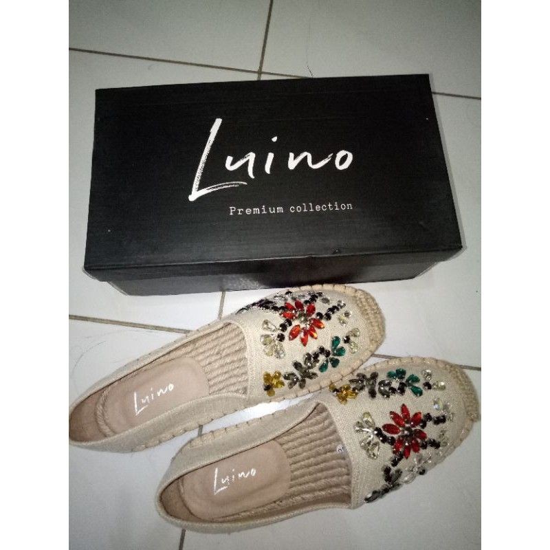 sepatu luino blink