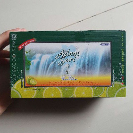 

Adem Sari Pereda Panas Dalam tenggorokkan ( 24 sachets / box ).