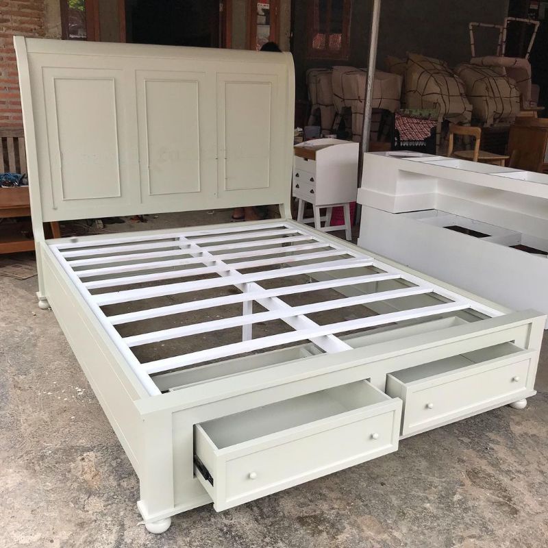 Dipan tempat tidur minimalis 180x200