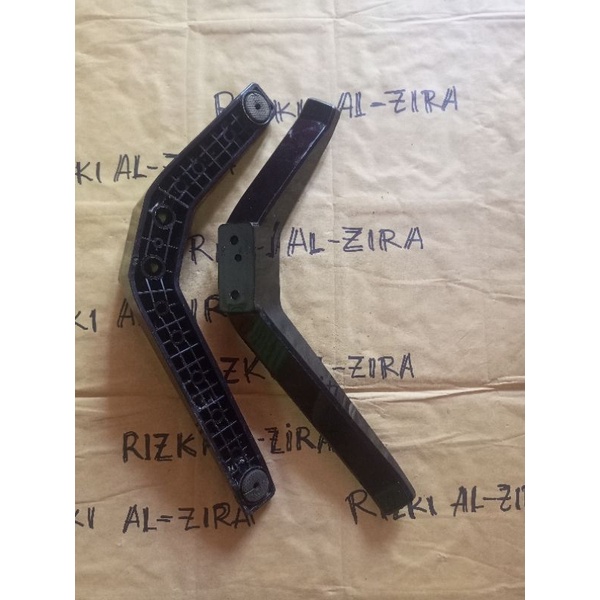 Kaki Duduk Tv Changhong LED 32E6000 32E6000 (Model 2)