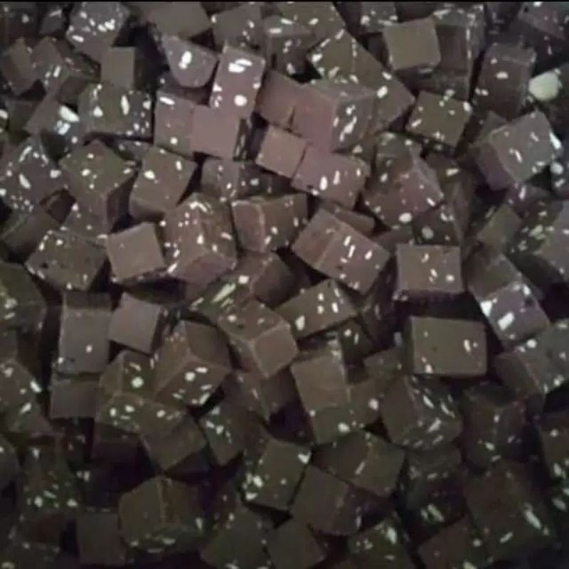 

PATAHAN SILVERQUEEN KUBUS 250GR