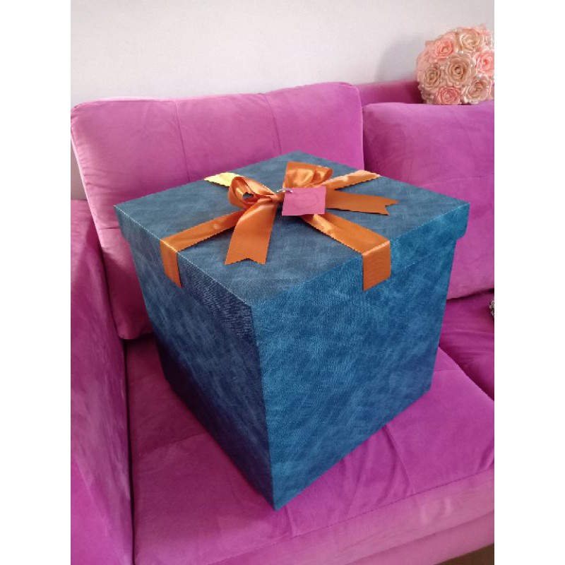 

box kado / kotak kado / box gift ukuran 30x30x30 cm pengiriman grab instan