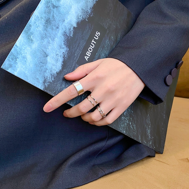 Set Cincin Jari Telunjuk Desain instagram Gaya hip hop Untuk Wanita element