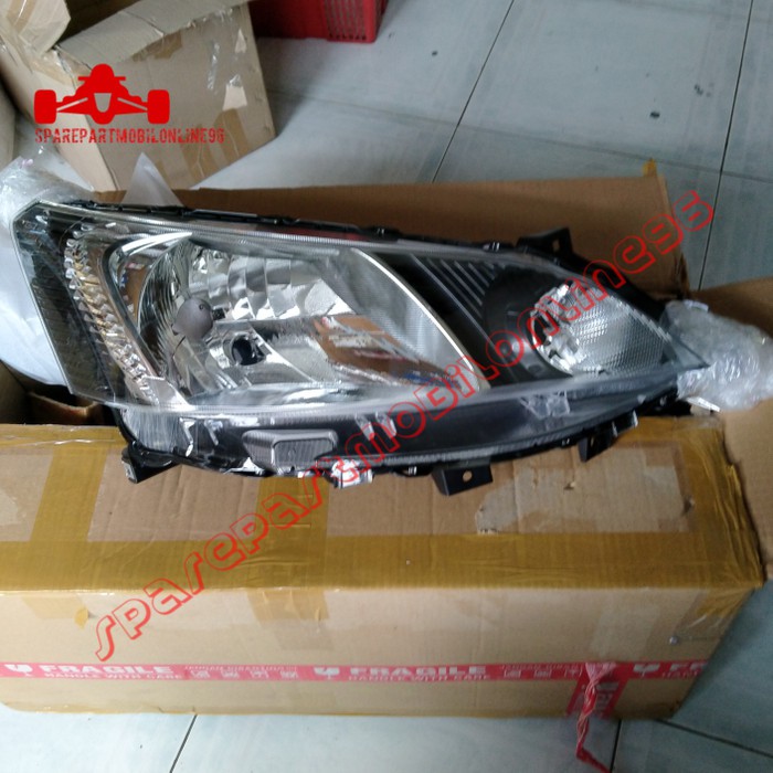 Head Lamp Lampu Depan Nissan Evalia ASLI